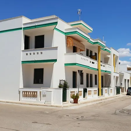 Casa Bianca Al Mare *